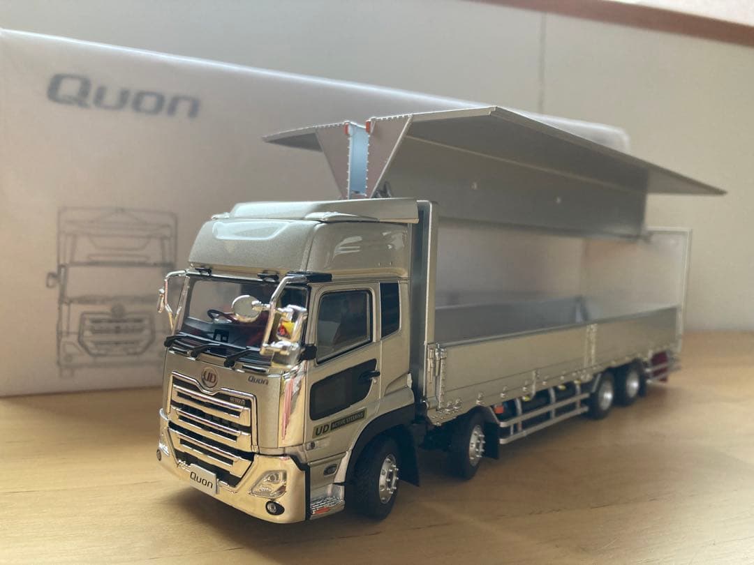 UDトラックス クオン ハイルーフ 1/43 新品 未開封品 8×4 Quon - メルカリ