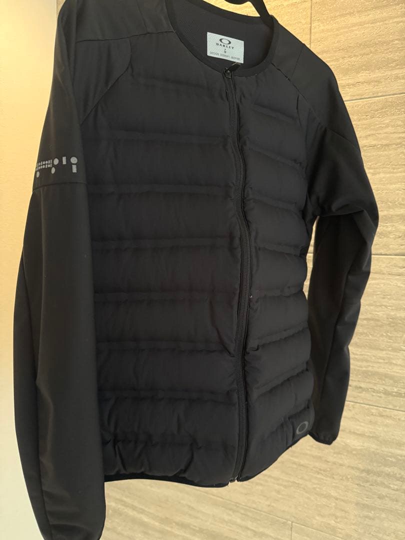 Oakley ブラック ダウンジャケット OAKLEY（オークリー）の「オークリー RS SHELL PROUD DOWN JACKET