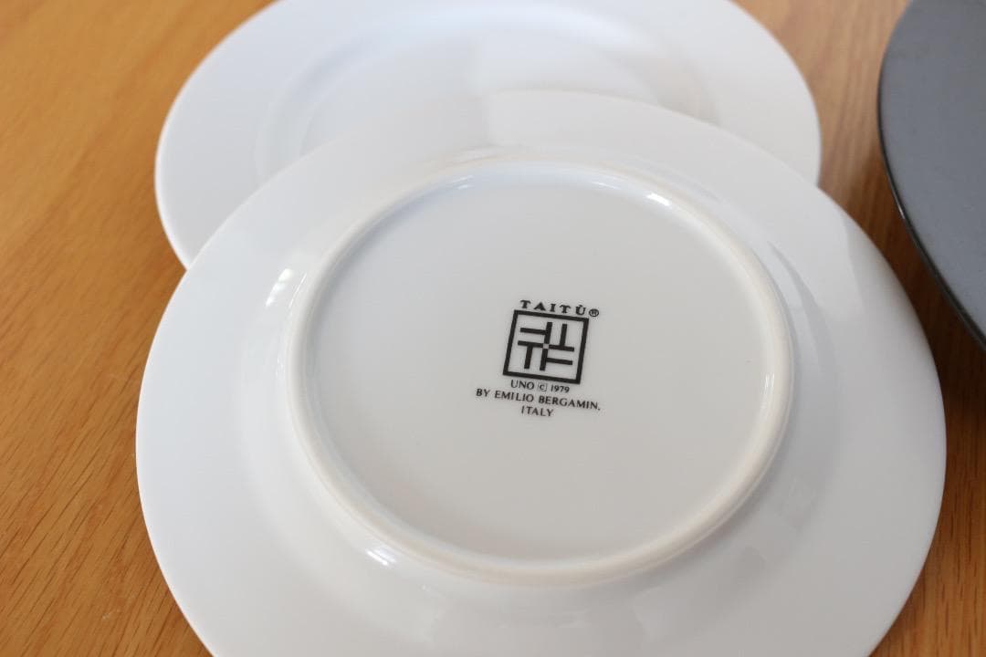 8枚 イタリア製 TAITU タイツー 器 プレート 白 黒 ディナープレート