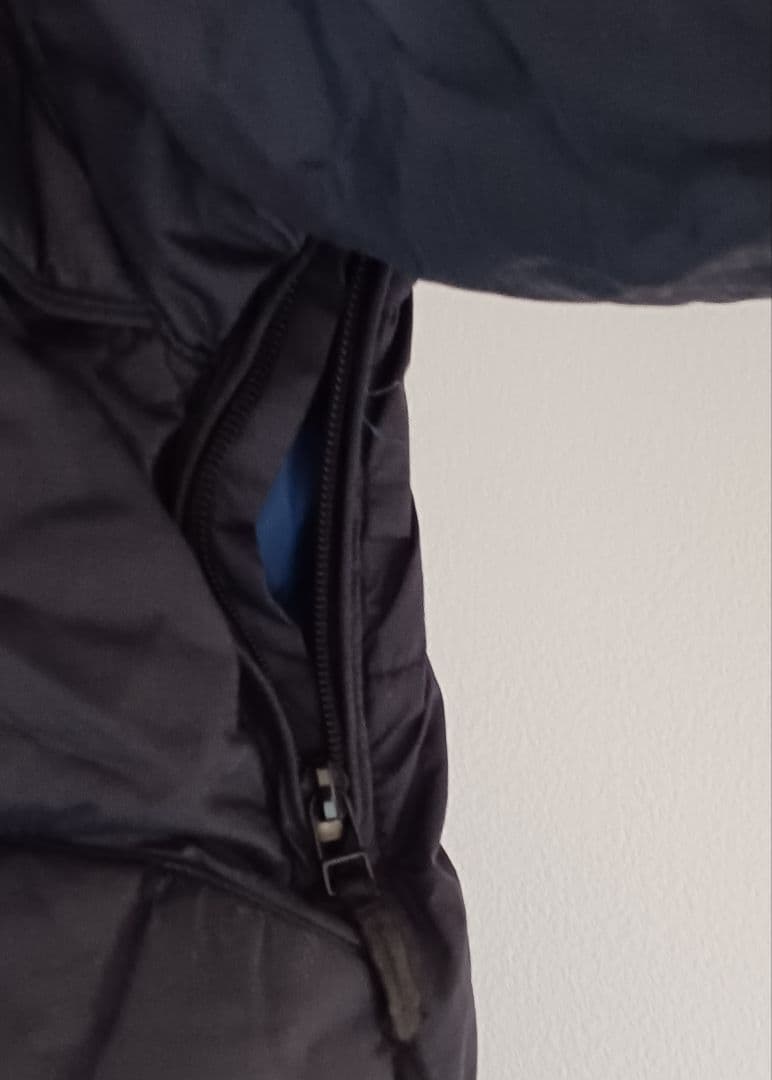 2000s “OAKLEY” 赤タグ tech down jacket