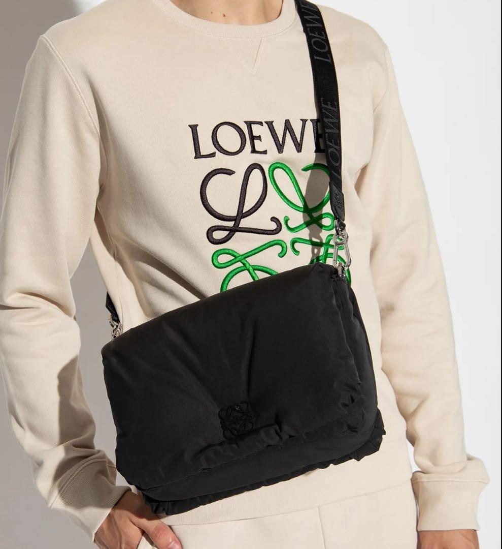 LOEWE ロエベ　Goya Puffer Messenger ショルダーバッグ LOEWE - Goya Puffer Logo-Embellished Shell Messenger Bag Loewe
