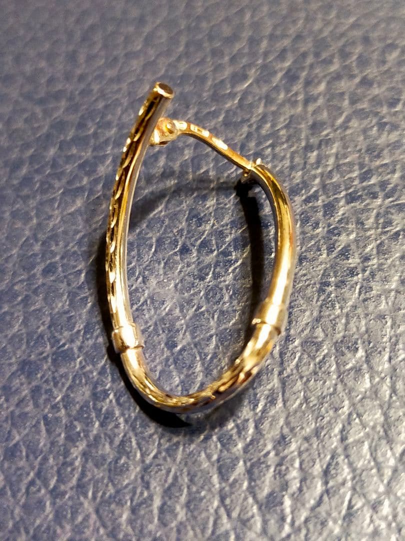 最終価格！ウノアエレ片耳ピアスK18WG 早い者勝ち】美品 ウノアエレ K18 18金 ゴールド フープピアス 片耳