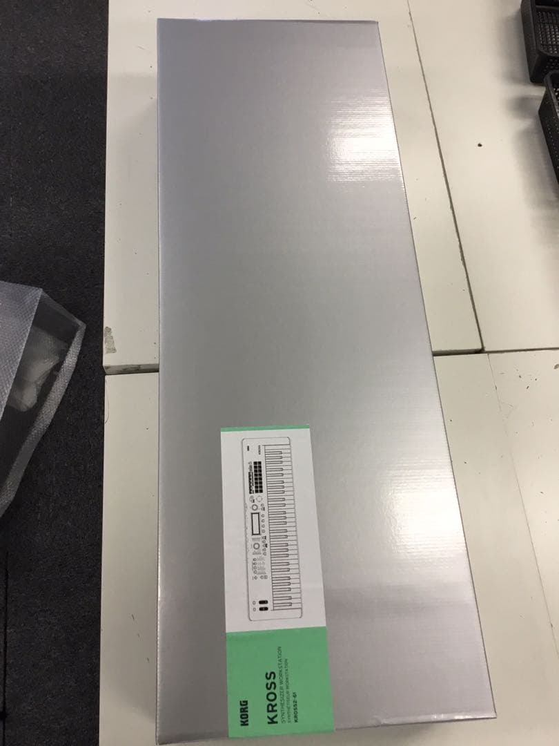 ほぼ新品・使用30分のみ】工房製4/4バイオリン ケース、弓2本など付属