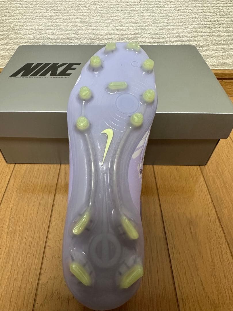 サッカー　スパイク　ナイキ　ティエンポレジェンド10 FG 26.5cm