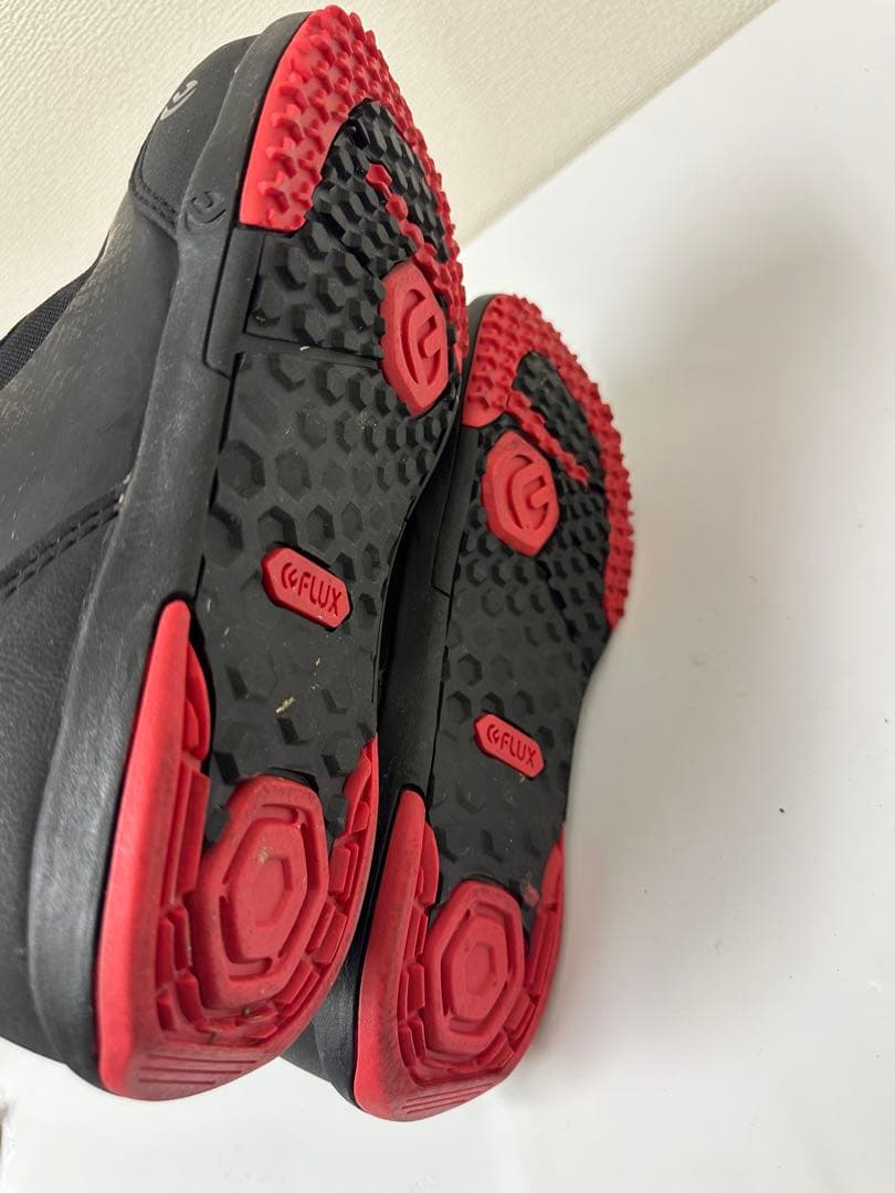 FLUX スノーボードブーツ 女性用 ブラック/レッド 23.0cm