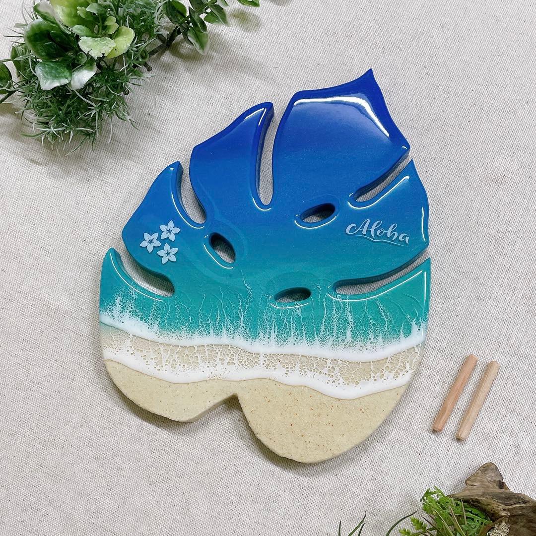 海のレジンアート・モンステラ モンステラと蓮の葉を使った海アートの魅力