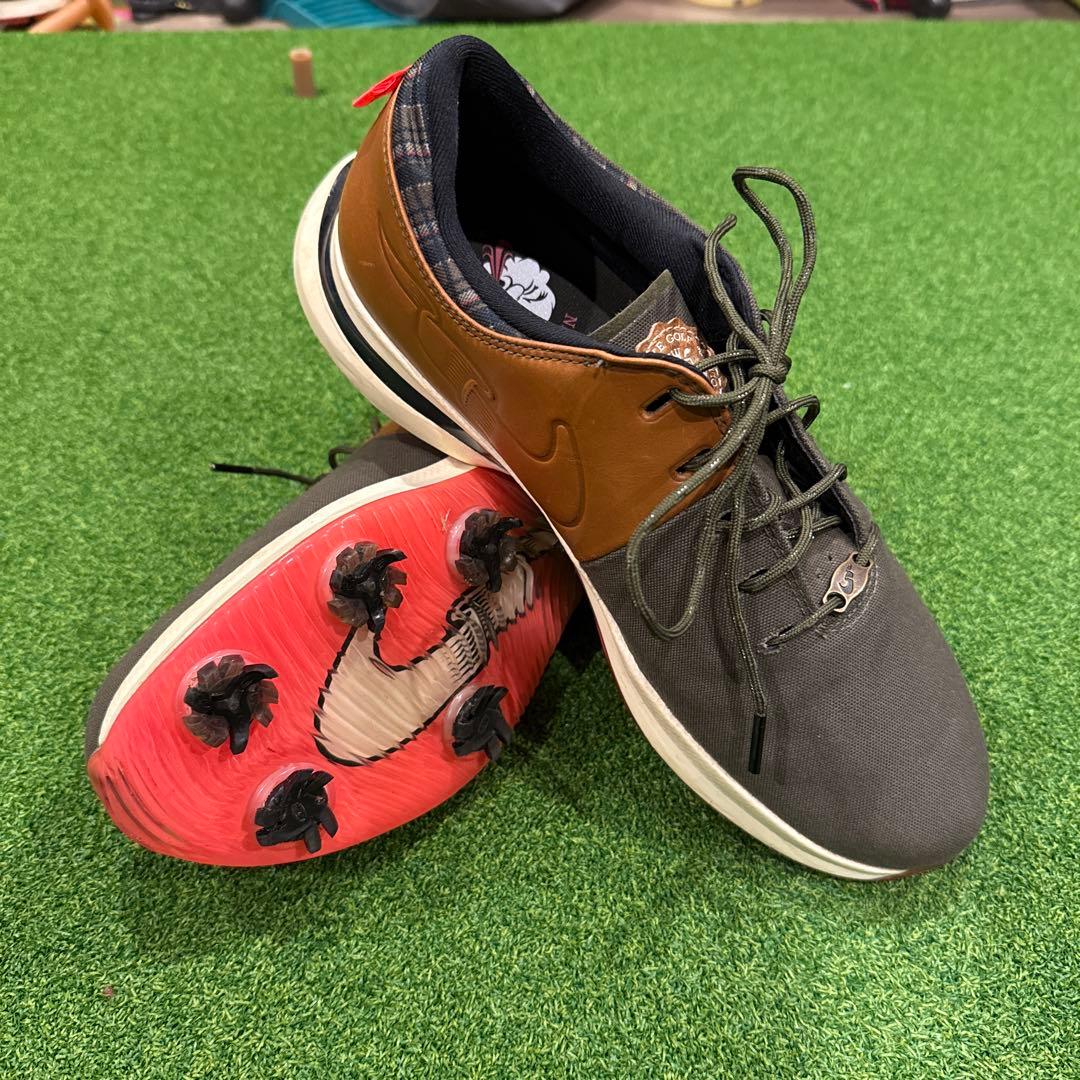 ナイキ エア ズーム ビクトリー ツアー 3 カーキ ピンク