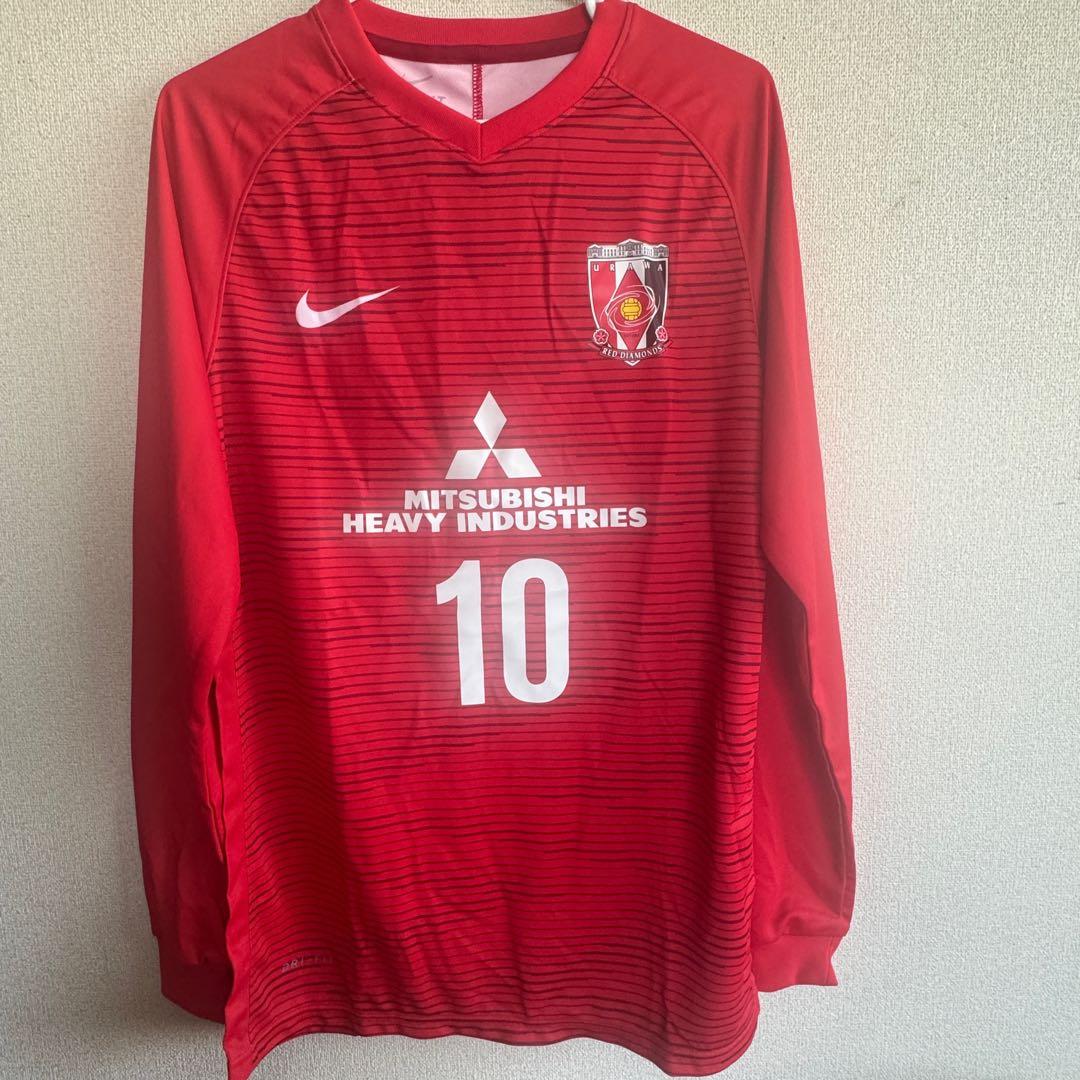 柏木陽介 浦和レッズ トレーニングマッチユニフォーム Mサイズ 柏木陽介 浦和レッズ トレーニングマッチユニフォーム Mサイズ 【公式