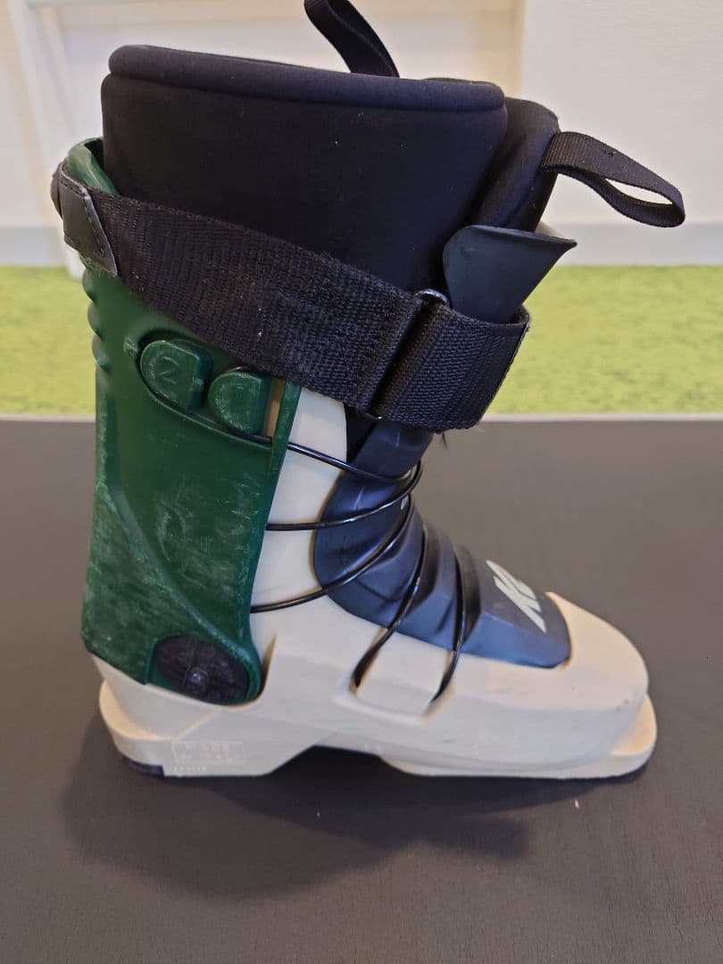 K2 Revolver Pro フレックス100 スキーブーツ　23.5cm