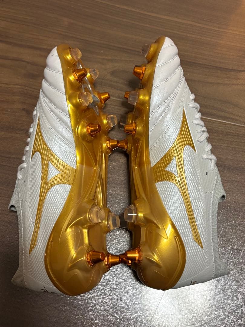 MizunoMoreliaNEO4βMIX サッカーシューズ ホワイト/ゴールド