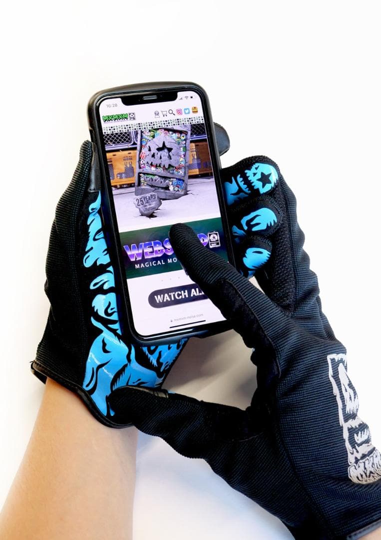 新品 サンタクルーズ x MxMxM スクリーミングハンドグローブ 黒緑