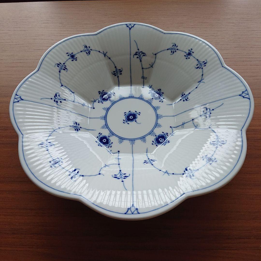 ロイヤルコペンハーゲン　ブルーフルーテッド プレイン　ペタルボウル 25.5cm