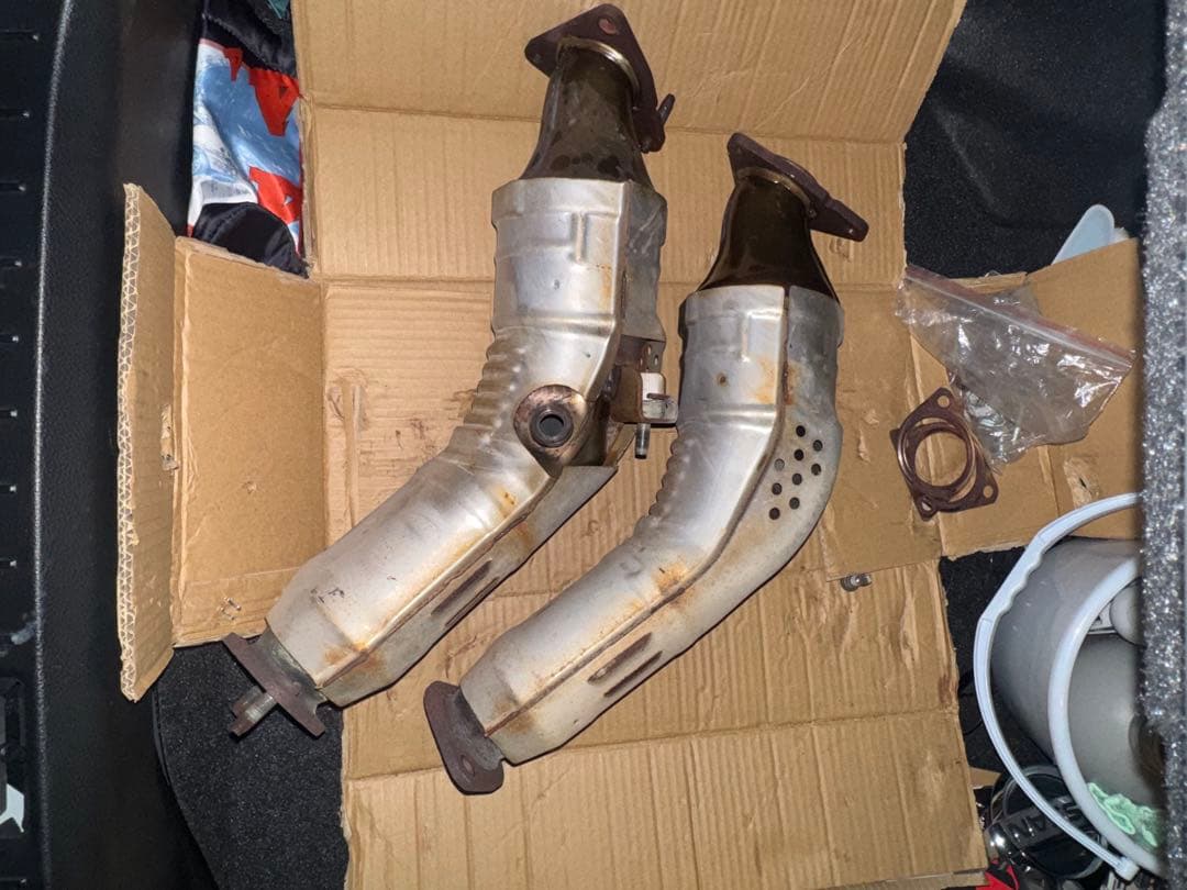 リ*件様 AW触媒純正 2本 v36スカイラインセダン250gt 日産 スカイライン 2006年モデル 250GTの価格・性能・装備・オプション