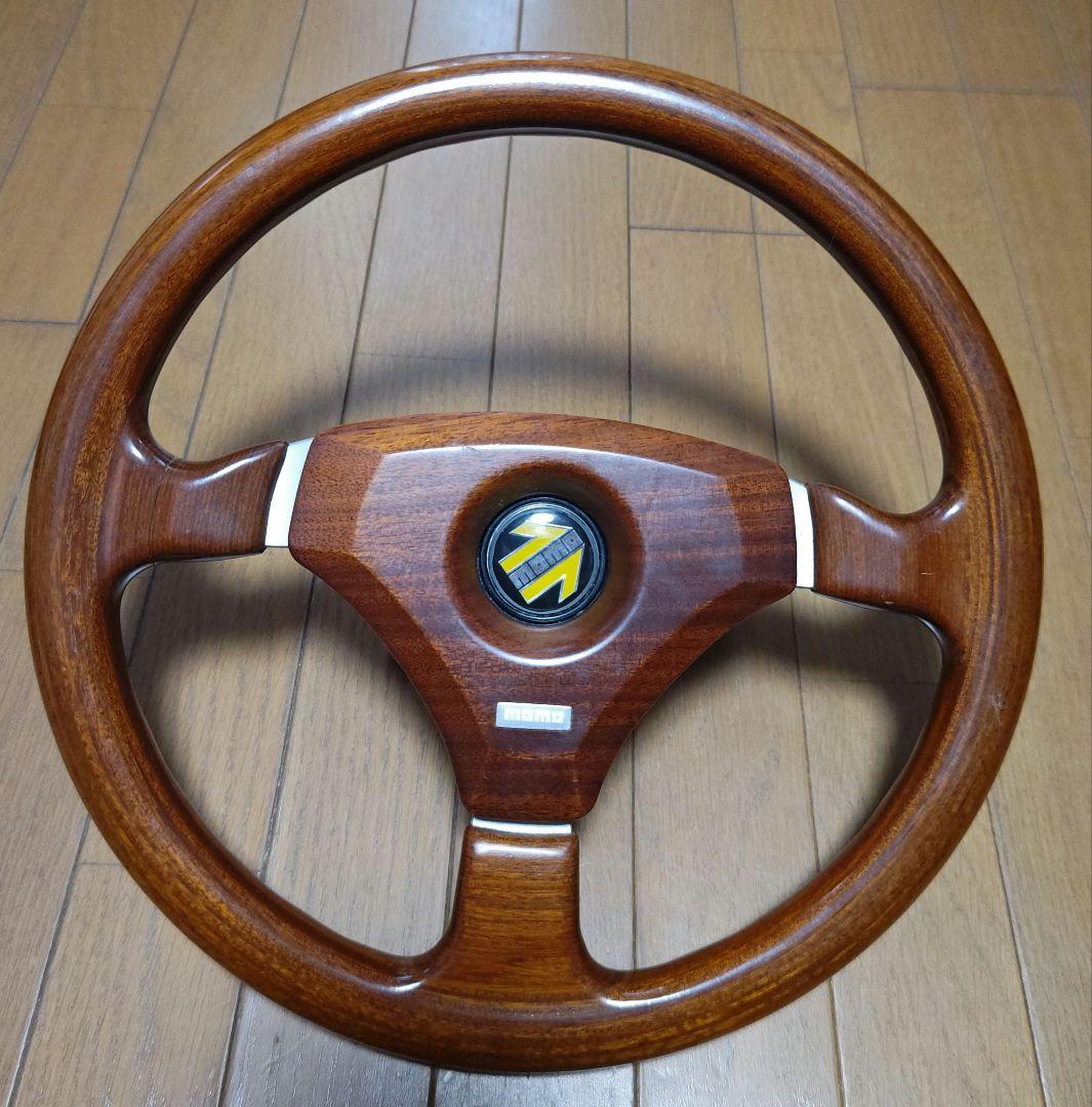 MOMO ウッドステアリング