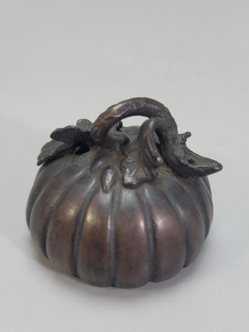 文房具 古銅 南瓜 水滴 大正十一年皇后陛下賜 文字在 文房具 古銅 南瓜 水滴 大正十一年皇后陛下賜 文字在 鳳凰文戧金経箱