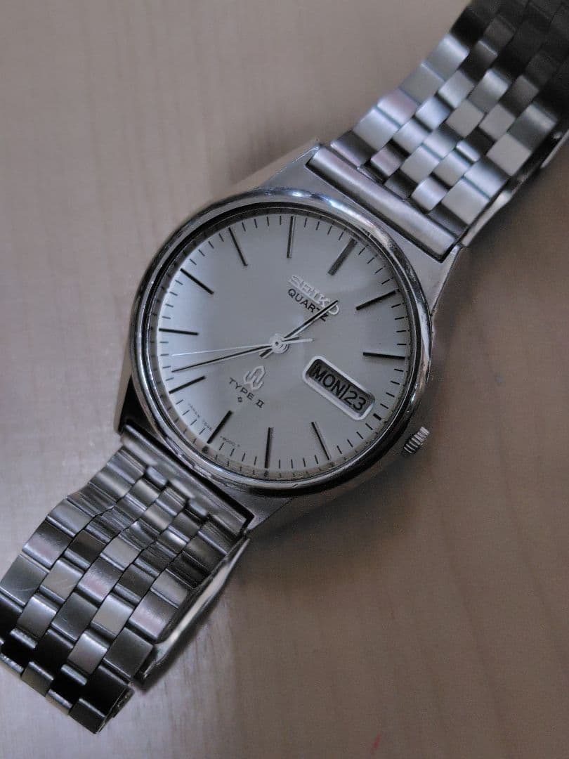 セイコー タイプ2 美品 ガラス風防新品 電池新品 1977年製 - メルカリ