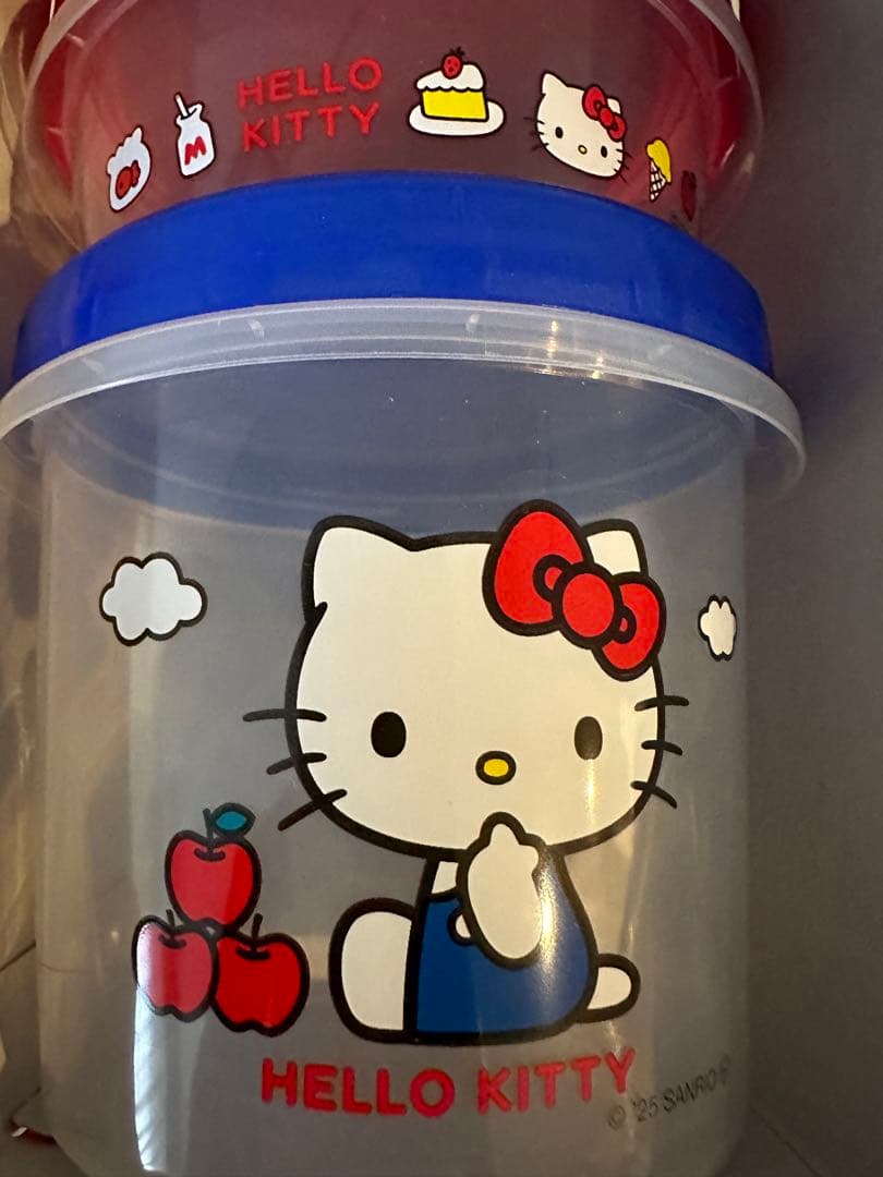 限定Ziploc ジップロックスクリューロック 300ml 730ml キティ - メルカリ