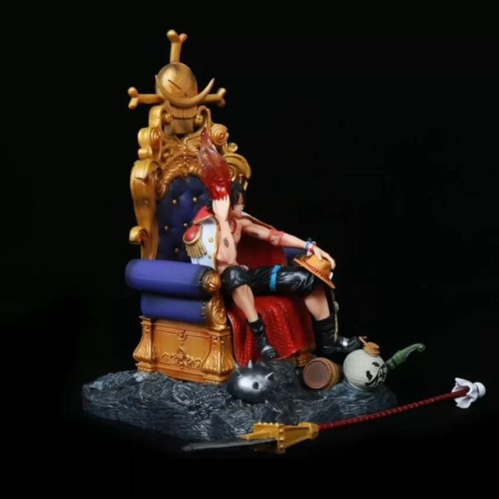 《激レア》ONE PIECE  火拳エース　白ひげ海賊団　フィギュア