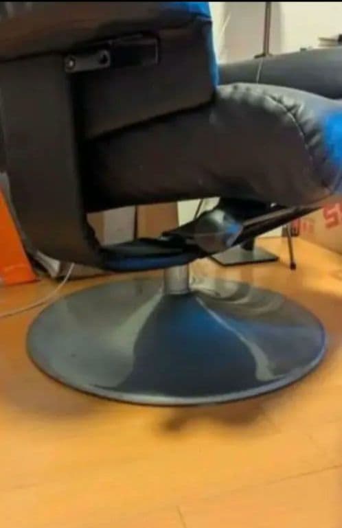 ブラック 合成皮革 回転式 1人掛けソファ お台場で購入 ブラック 合成皮革