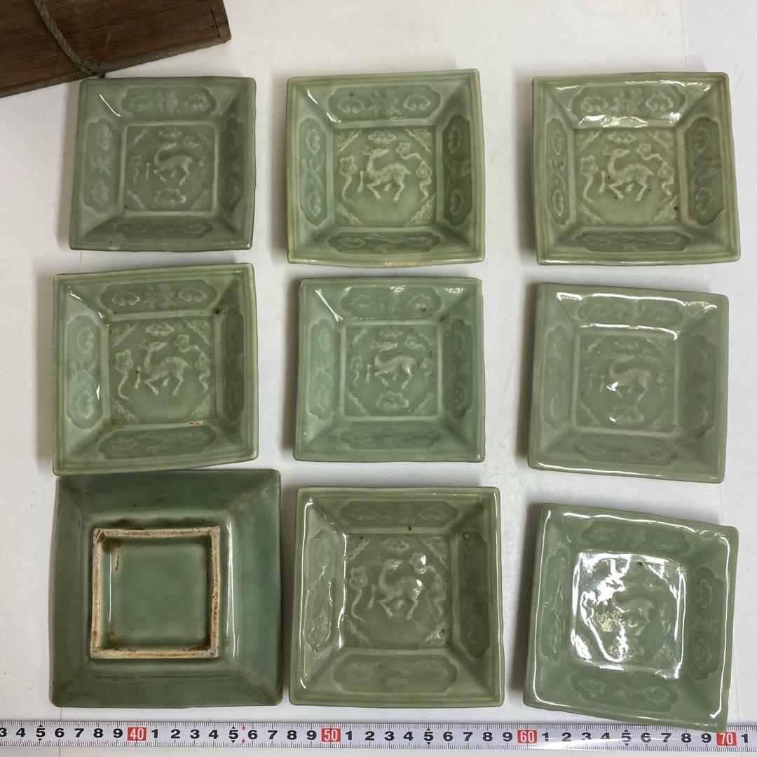 江戸後期 三田青磁唐文 角皿 9枚 東キ8-0123☆2F トヒサ 江戸後期 三田青磁唐文 角皿 9枚 東キ8-0123☆2F