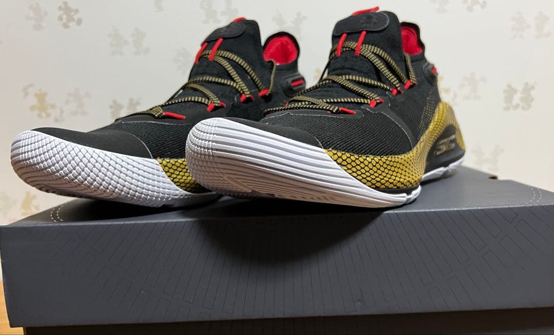 ミ*様 CURRY 6 日本限定カラー　29cm 新品未使用 Under Armour Curry 6 'Fox Theater' 3020612-004
