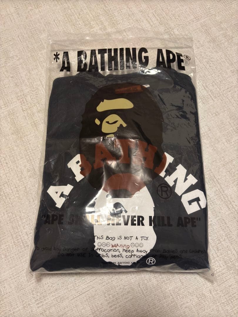 BAPE】Relaxed Classic College Crewneck 販売 中