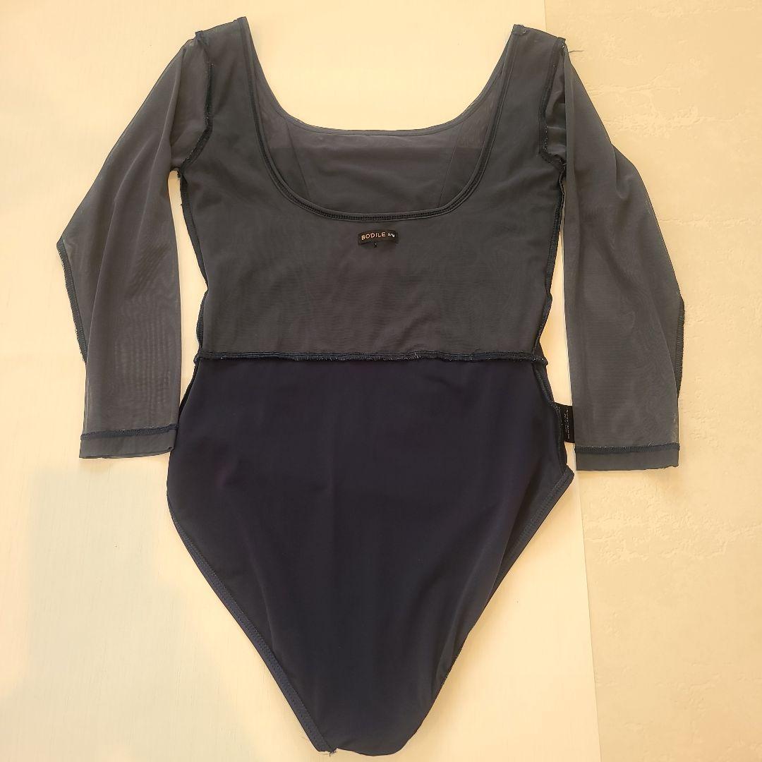 BODILE グレーネイビーのメッシュ、スクエアネック 長袖レオタード S/M