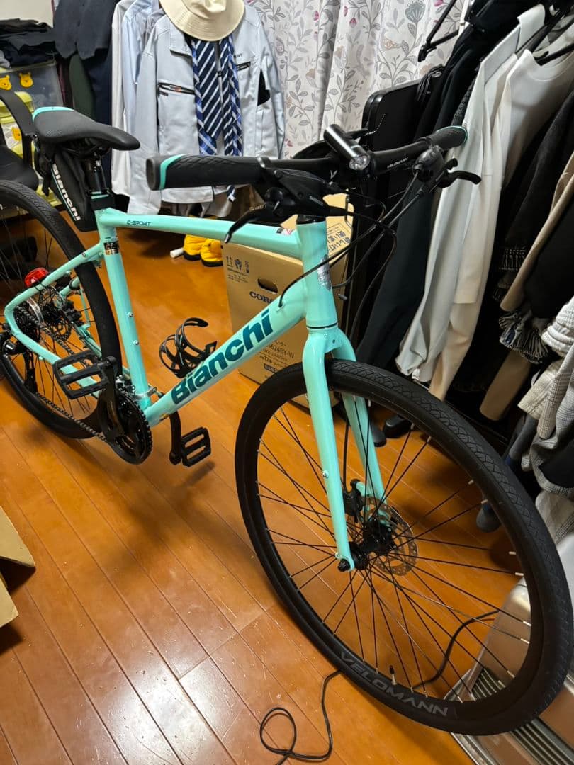Bianchi C sports 2 油圧式ブレーキ ほぼ新品未使用 引渡し限定 Bianchi（ビアンキ） アルミフレーム C-SPORT 2 油圧ディスクブレーキ