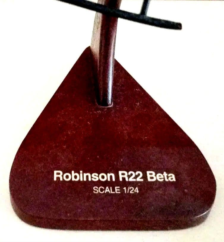 M*O様 ファイナル価格 ロビンソン Robinson ヘリコプター R22 1 - メルカリ