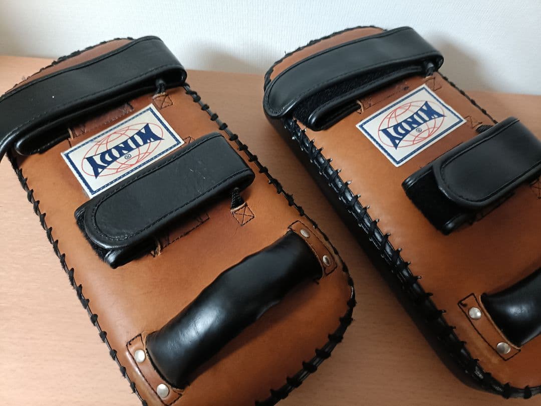 WINDY KP-6 キックミット レザー製 中古 ② - メルカリ