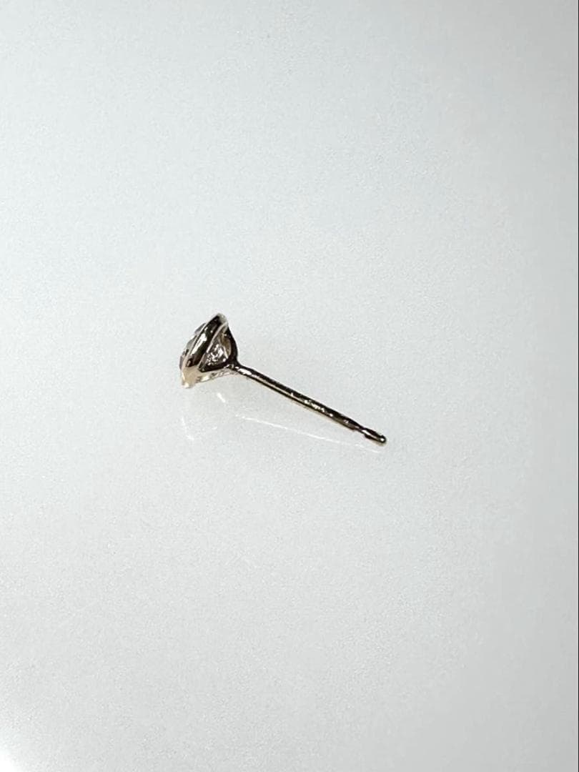 K18 天然ダイヤモンド片耳ピアス 0.25ct ほんのりブラウン