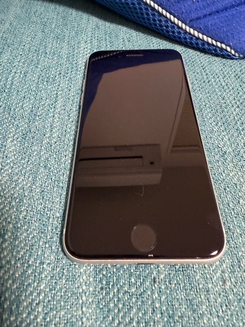 Apple iPhoneSE2ホワイト 本体64G Amazon.com: Apple iPhone SE (2nd Generation), US Version, 64GB