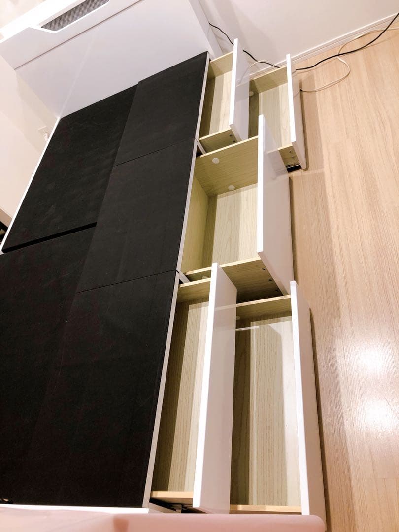 ホワイトベッド 引出5箇所LEDライト付き 店じまいセールで半額11で購入