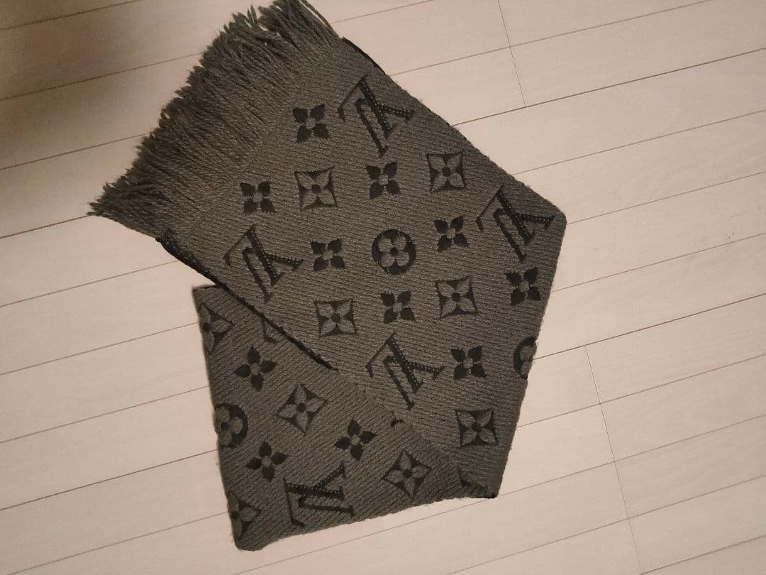 Louis Vuitton グレー ロゴマフラー LOUIS VUITTON ルイヴィトン マフラー エシャルプ ロゴマニア ウール