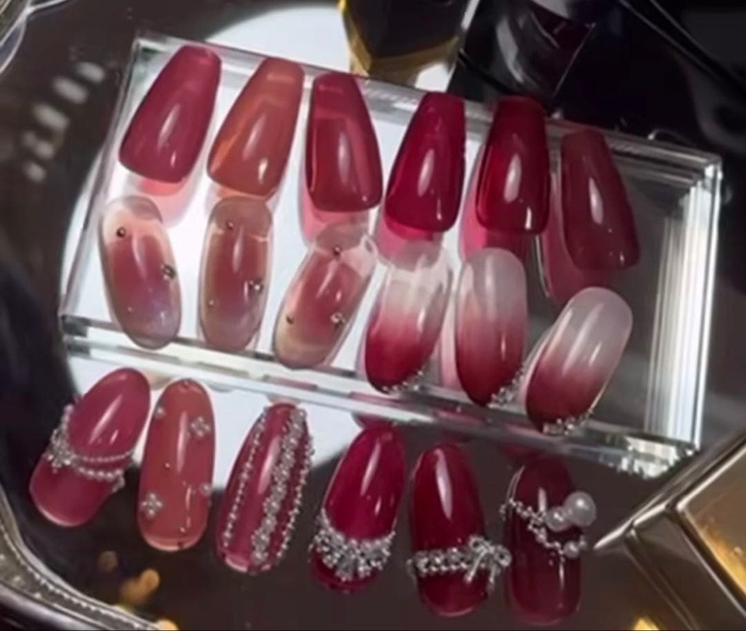 アイニティ グロスコレクション 6色セット トイズ - メルカリ