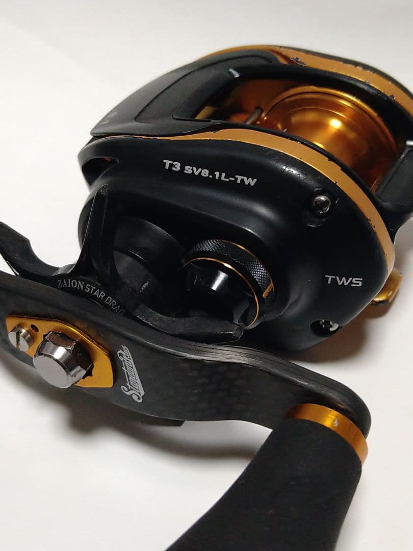 ダイワ T3 SV 8.1L スタジオコンポジット カーボンハンドルカスタム