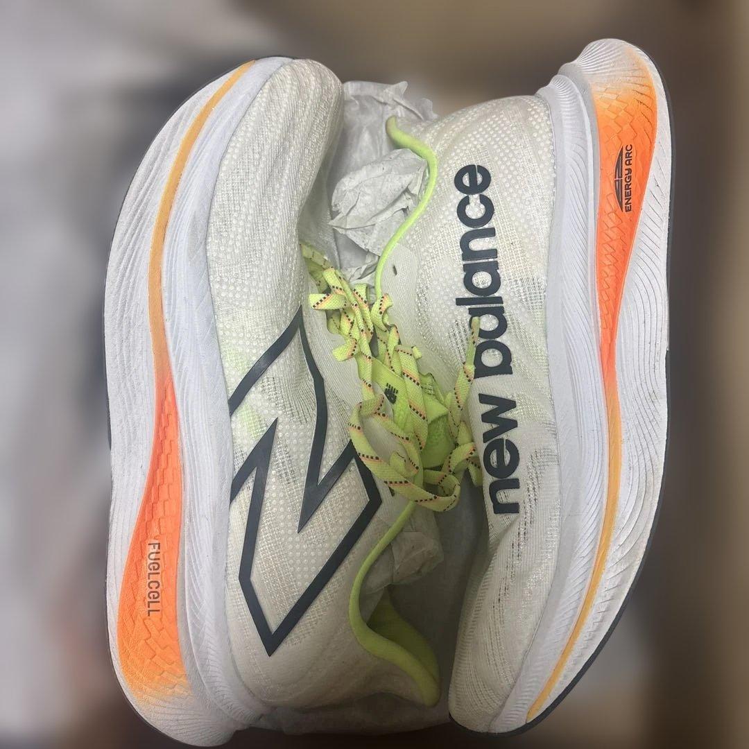 ［ほぼ新品未使用］new balance FUELCELL スパイクシューズ ニューバランス☆陸上スパイク FuelCell MD-X 中距離向 追跡有 (New