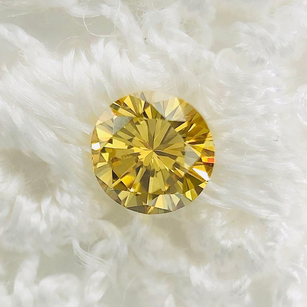 0.140ct F.D. Orangy Yellow VS-2 イエローダイヤ