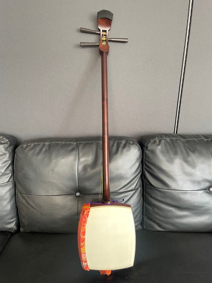 ヒロコはん三味線 赤木？ 細棹 皮破れなし　動作品