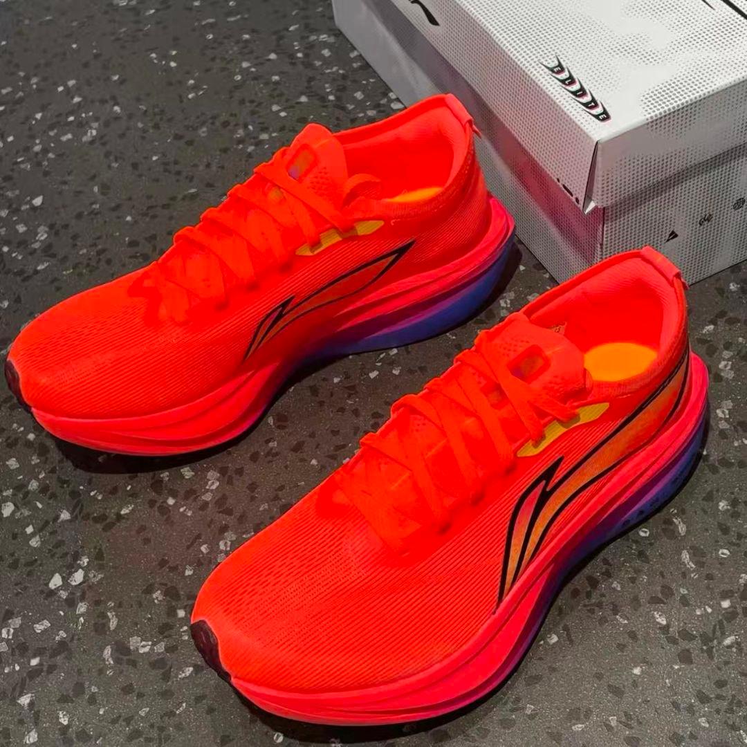 LI−NING FEIDIAN 5 ELITE ネオンオレンジ 26.0cm