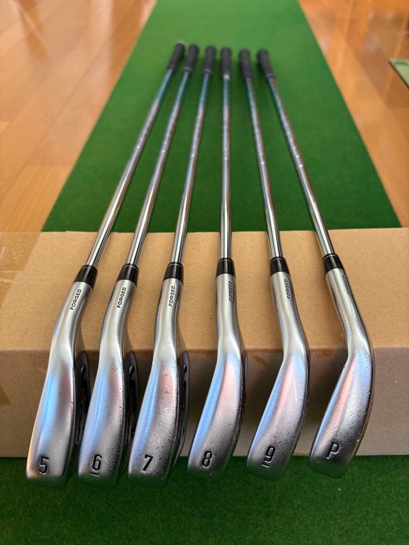 キャロウェイAPEX 2021アイアン5-PW Amazon.co.jp: Callaway 2021 Apex アイアンセット 4-PW グラファイト