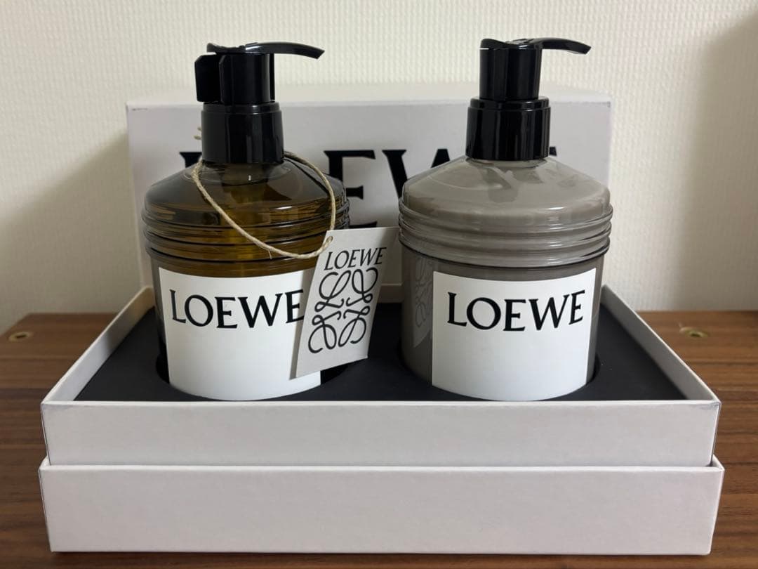 LOEWE リキッドソープ （トマトリーフ）/ボディローション（オレガノ） 今すぐ購入 Tomato Leaves ボディローション | ロエベ パルファム