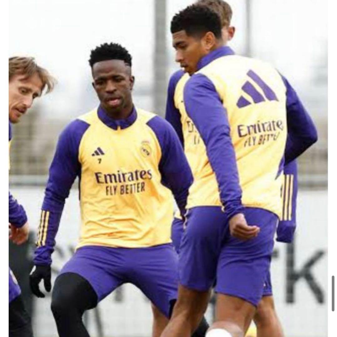 セール価格 激レア3XLサイズadidasレアルマドリード トレーニング