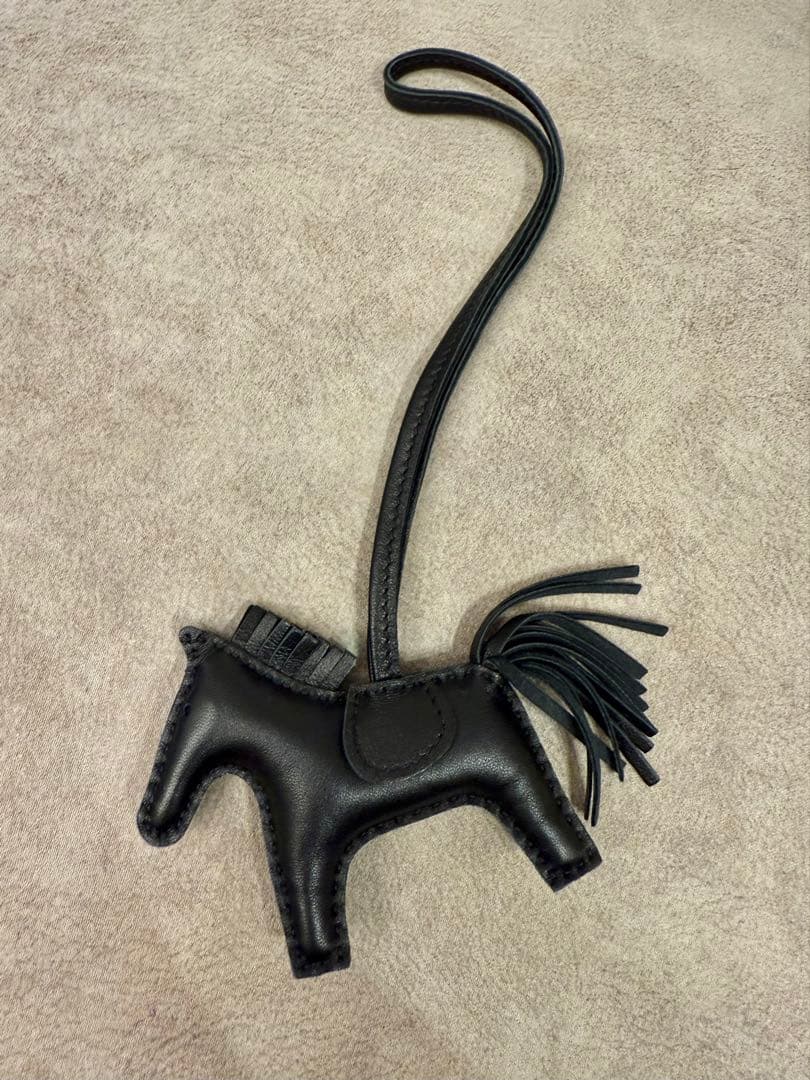 美品　エルメス　ロデオ　ソーブラック　チャーム HERMES エルメス バッグチャーム ロデオ ペガサス PM ソーブラック 黒