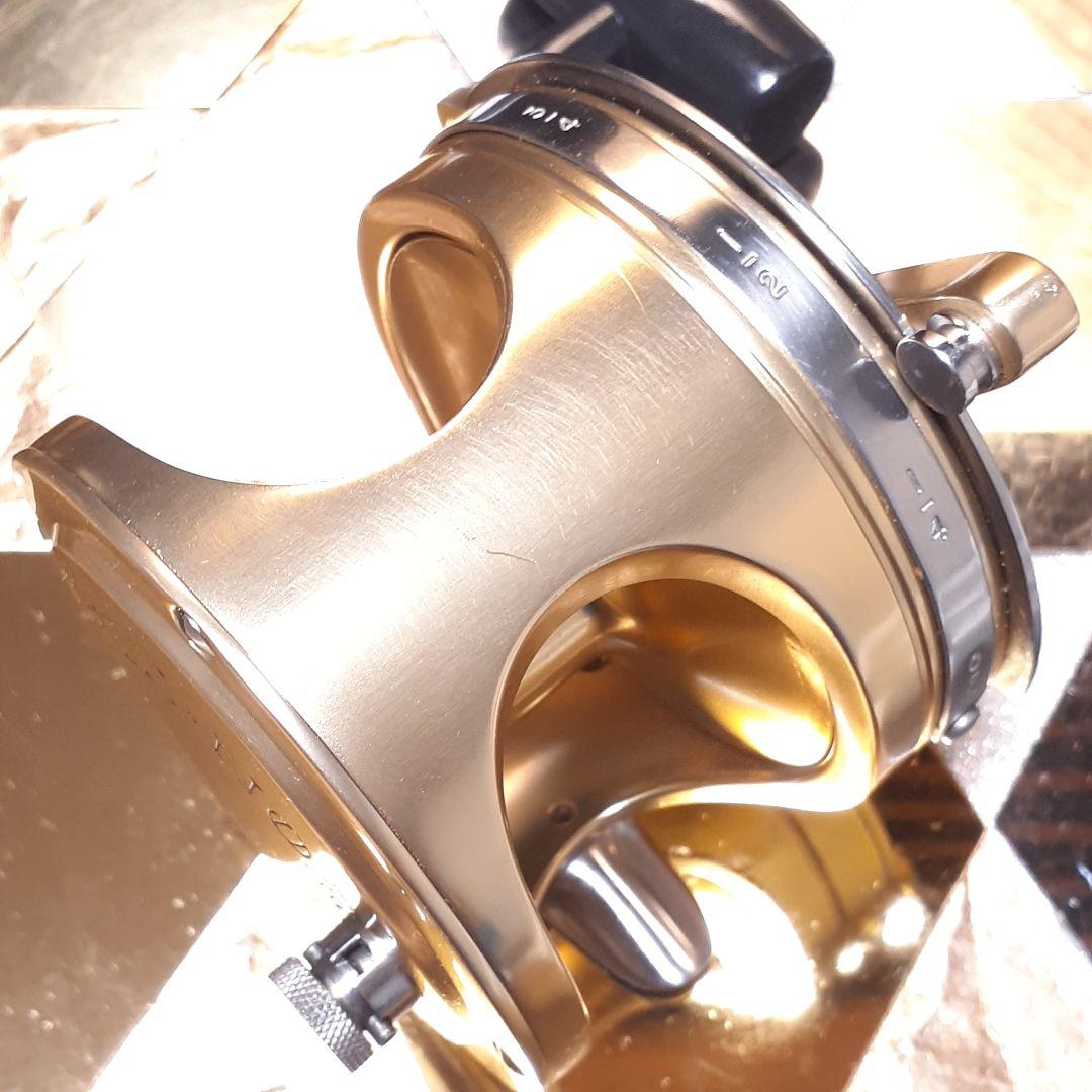 FINNOR 12-20 LIGHT トローリング ベイトリール ジギング 美品 FINNOR