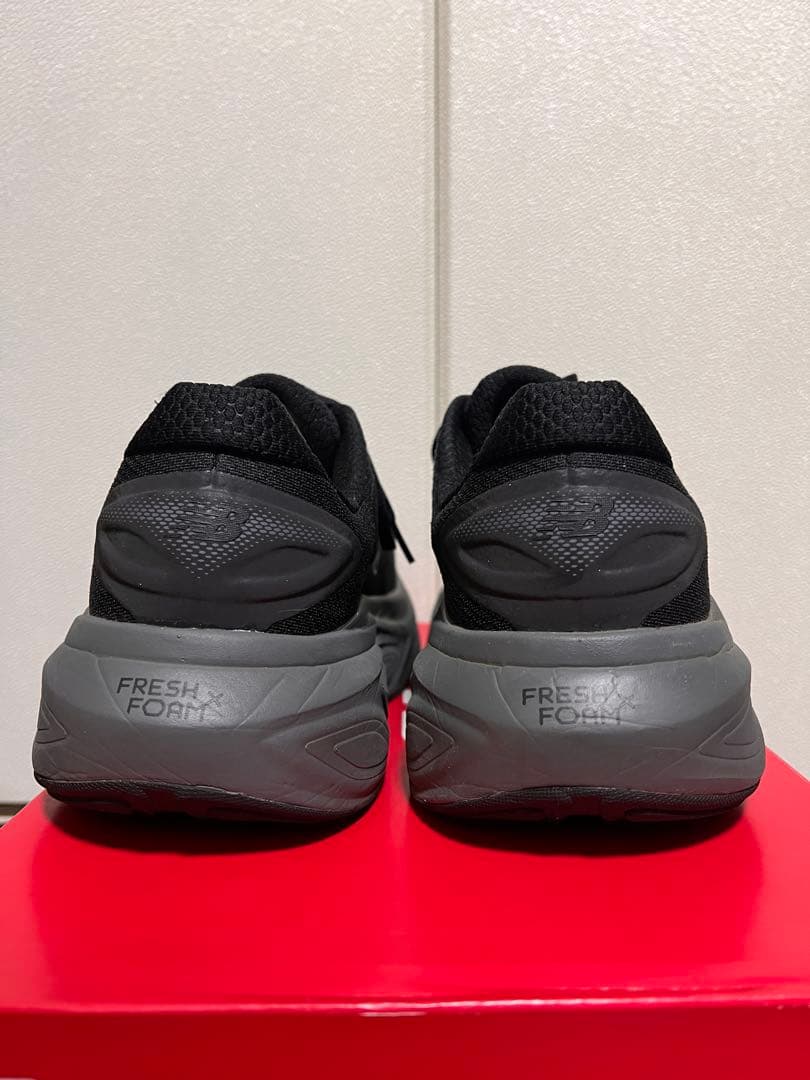 スパイク・シューズ New Balance Fresh Foam More V6 27.5cm 2E