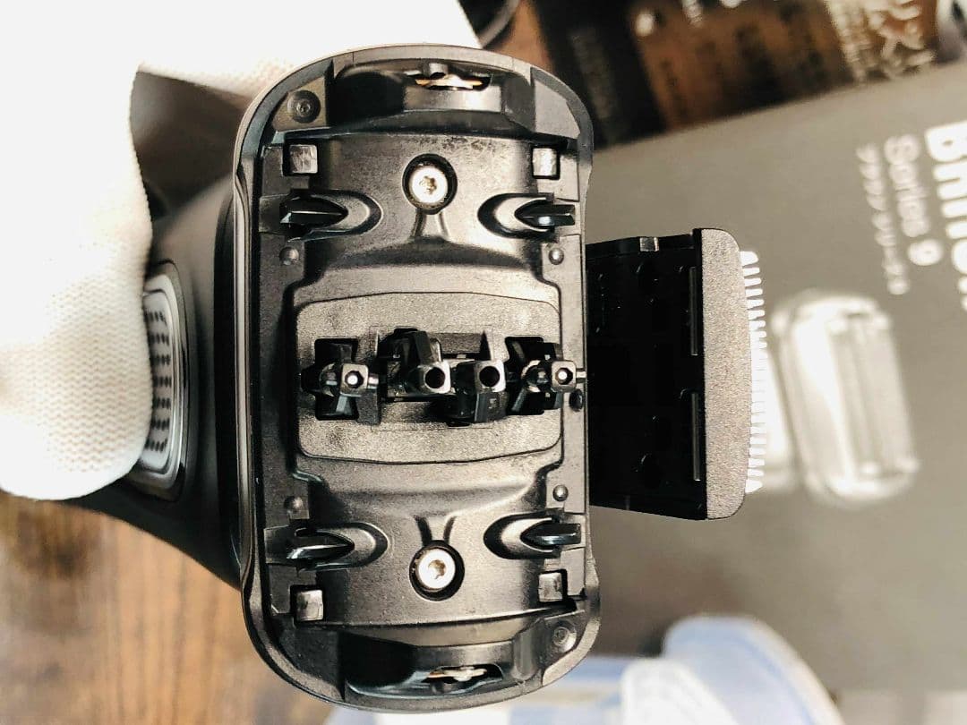 【美品】ブラウン シリーズ9 9360cc -Vメンズ電気シェーバー