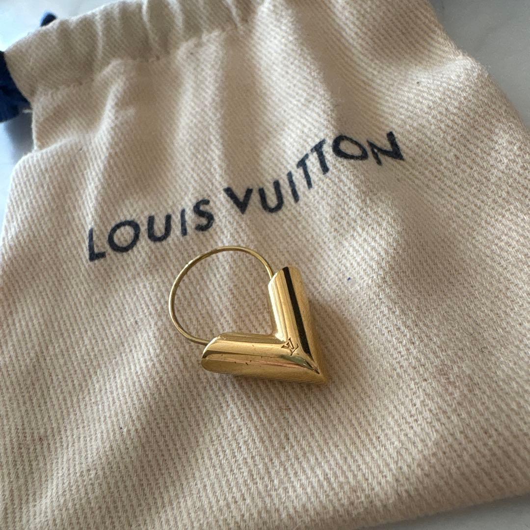 Louis Vuitton V字型ゴールドピアス(片耳用) LOUIS VUITTON ゴールドピアス V字ピアス 楽天市場】ルイ ヴィトン