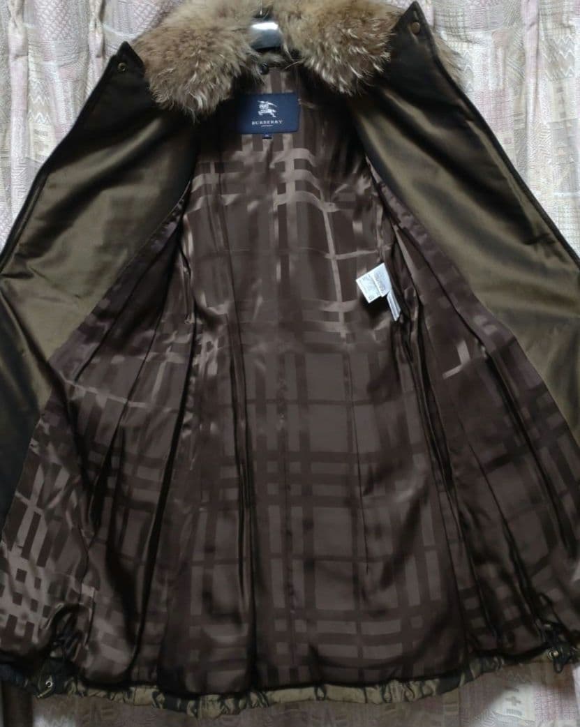 専用のお品物】◇BURBERRY◇ハンガリーグースダウンコートオリーブ38