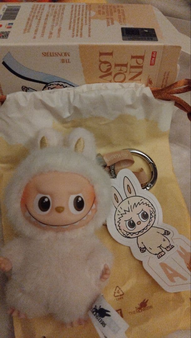 ラブブ　イニシャルチャーム　A　ポップマート 楽天市場】【正規品 保障】 ラブブ イニシャル Labubu ぬいぐるみ